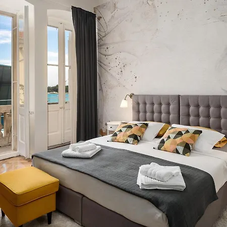 Romeo And Juliet With Balcony And Sea View * Poreč